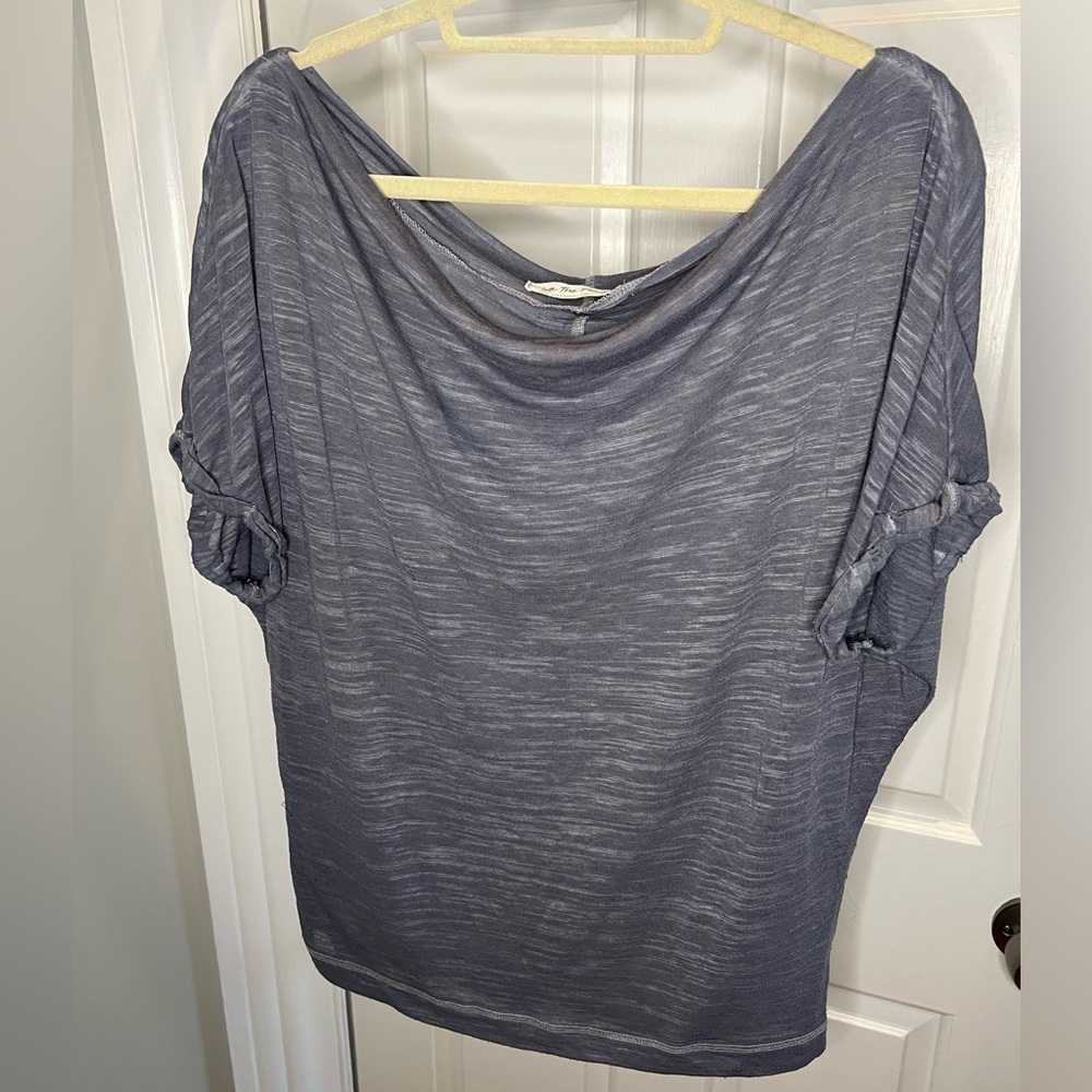 We the Free off the shoulder/boat neck tee size large